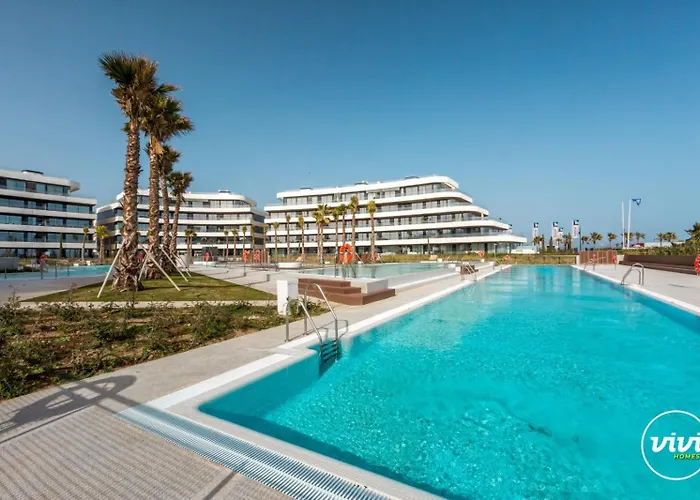 Vivi Homes - Alma Pool, Gym, Sauna, Terrace & Sea View * Torremolinos