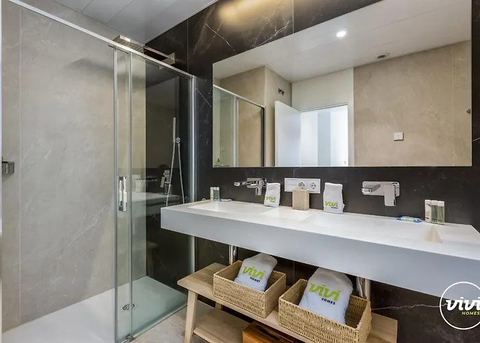 Vivi Homes - Alma Pool, Gym, Sauna, Terrace & Sea View Apartamento *