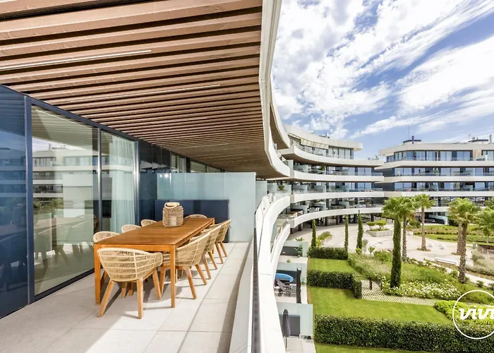 Vivi Homes - Alma Pool, Gym, Sauna, Terrace & Sea View Apartamento *