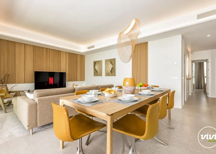 Apartamento Vivi Homes - Alma Pool, Gym, Sauna, Terrace & Sea View *