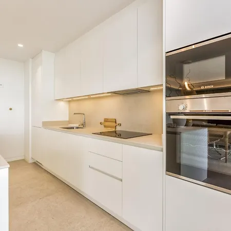 Vivi Homes - Alma Pool, Gym, Sauna, Terrace & Sea View Torremolinos