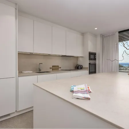 Vivi Homes - Alma Pool, Gym, Sauna, Terrace & Sea View *