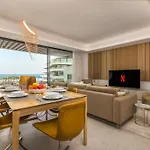 Vivi Homes - Alma Pool, Gym, Sauna, Terrace & Sea View Torremolinos