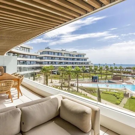 Vivi Homes - Alma Pool, Gym, Sauna, Terrace & Sea View شقة توريمولينوس