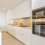 Vivi Homes - Alma Pool, Gym, Sauna, Terrace & Sea View Torremolinos
